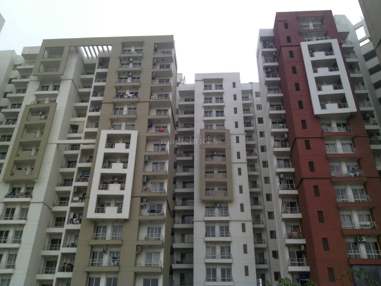 Lotus Panache, Sector 110 Noida