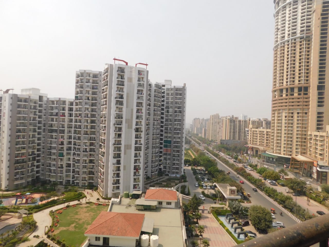Prateek Wisteria, Sector 77 Noida
