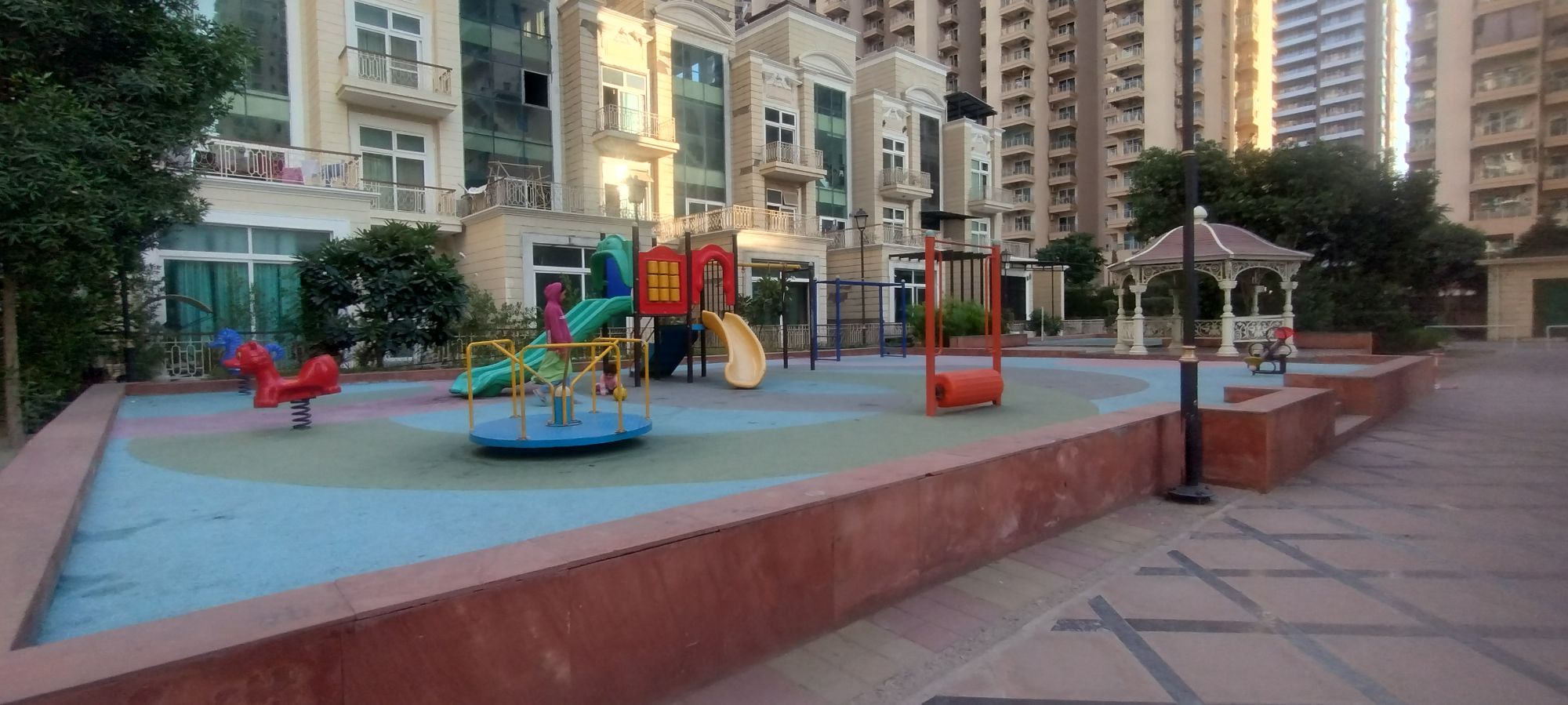 Mahagun Mirabella, Sector 79 Noida
