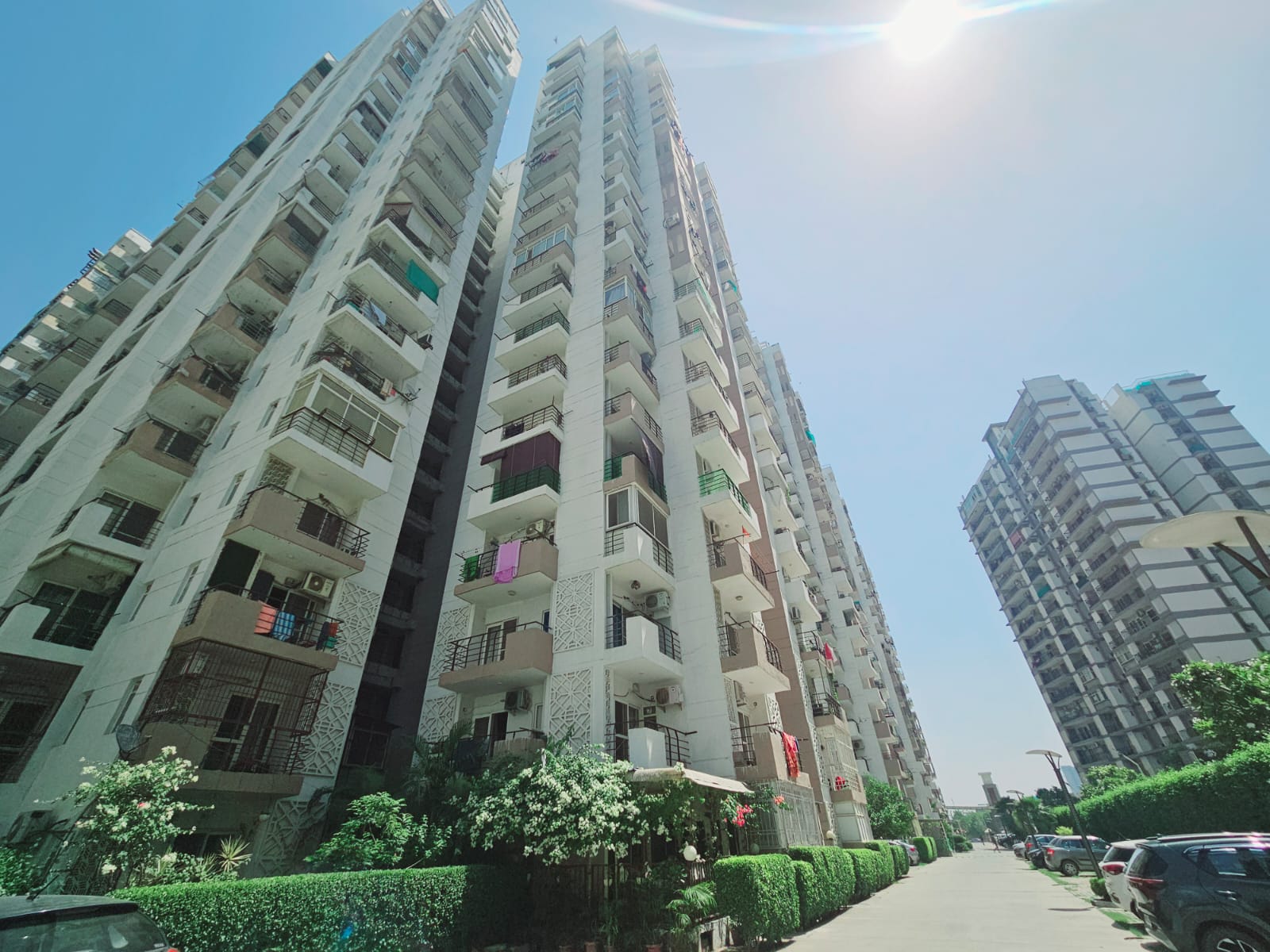 Express Zenith, Sector 77 Noida